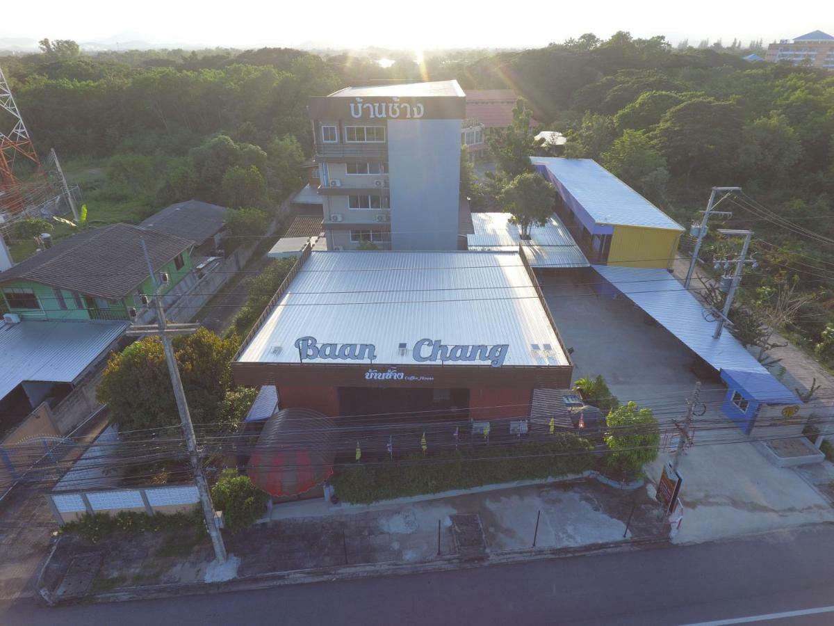 Baan Chang Hotel & Coffee House Tak Exterior foto